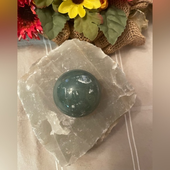 Hand crafted Tealight/sphere holder with a matching 6” green adventurine sphere. - Picture 2 of 6